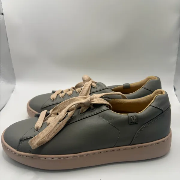 Vionic Gray and Beige Leather Sneakers - Image 7