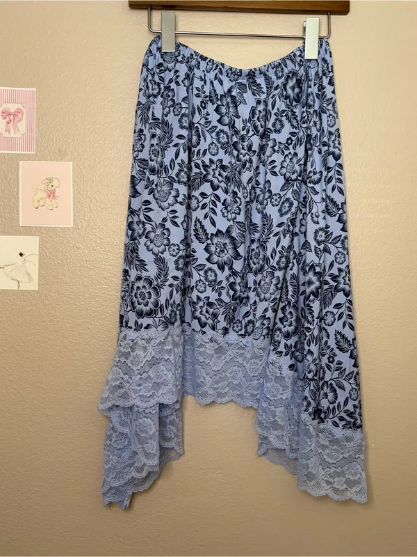 Aerie whimsy blue lace asymmetrical ruffle skirt cottagecore small new - Image 4
