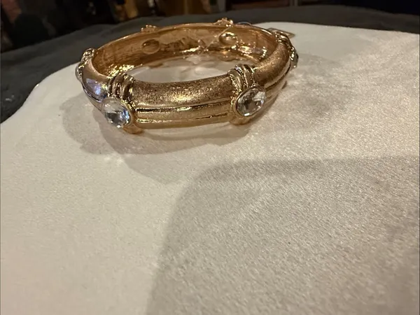 Gold - Image 3