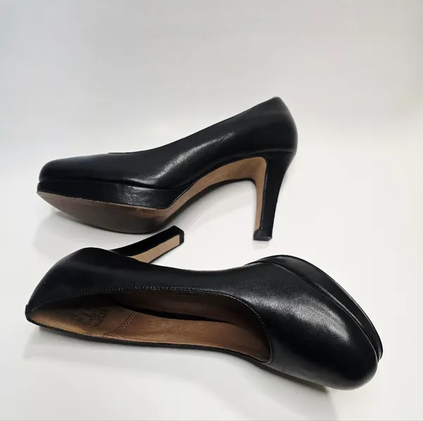 Clarks Artisan  Women's Pumps Heels Leather - Image 6