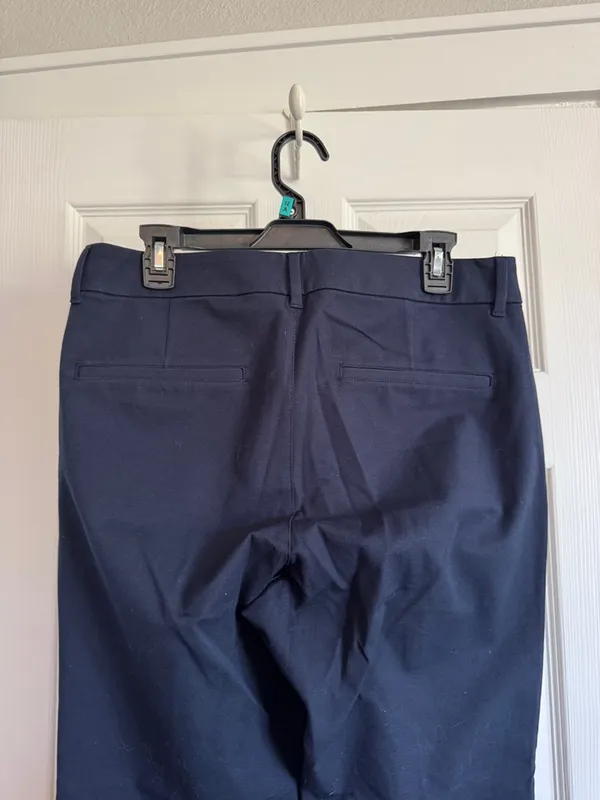 Old Navy Women's High-Rise Pixie Skinny Secret-Smooth Pocket Pants Size 12 - Image 10