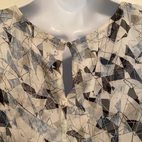 Vince Camuto Layered Mosaic Print Tunic Tank - Image 6