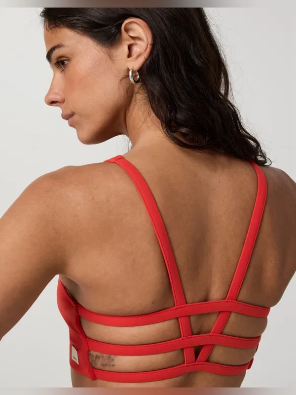 Vuori Yosemite NWT Red Strappy Back Sports Sports Bra Size L - Image 2