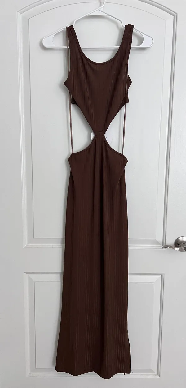 Princess Polly Billie Maxi Dress Brown - Image 5