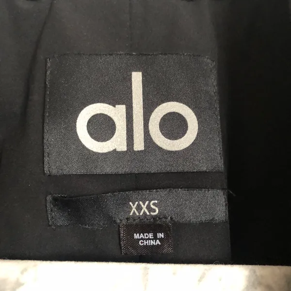Alo Yoga VIP Blazer Trench Black XXS - Image 4