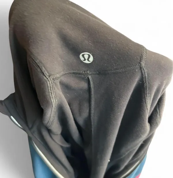 Lululemon Define Jacket in navy blue with pink side panels and black sleeves #athletic #define - Image 4