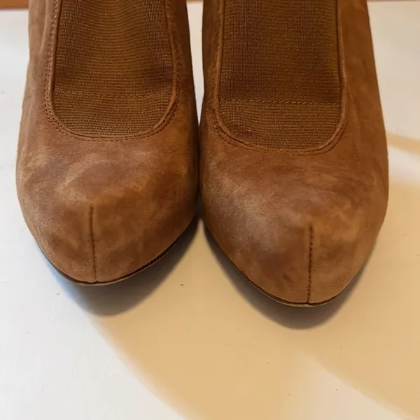BCBGeneration Brown Suede Heels Women's Size 8.5 - Image 4