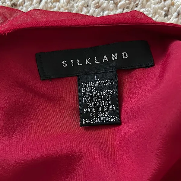Silkland Gorgeous 💯% Silk Flutter Sleeves Red Sequin Shirt Top **Size L** 🔥🔥 - Image 6