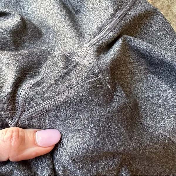 Lululemon Free Runner Crop Heathered Black Gray Women’s Size 8 - Image 12