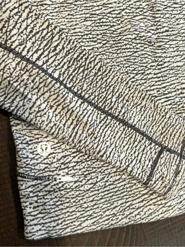 Lululemon Squad Goals Hoodie 4 women - Image 6