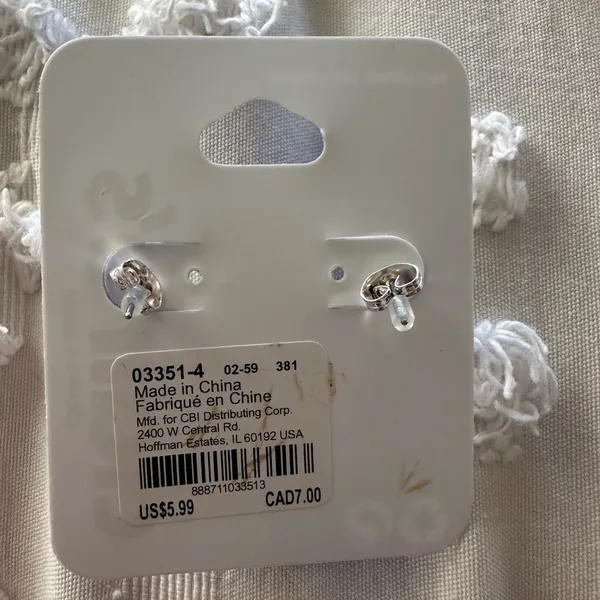 Claire's Silver Hoop Earrings - Image 3