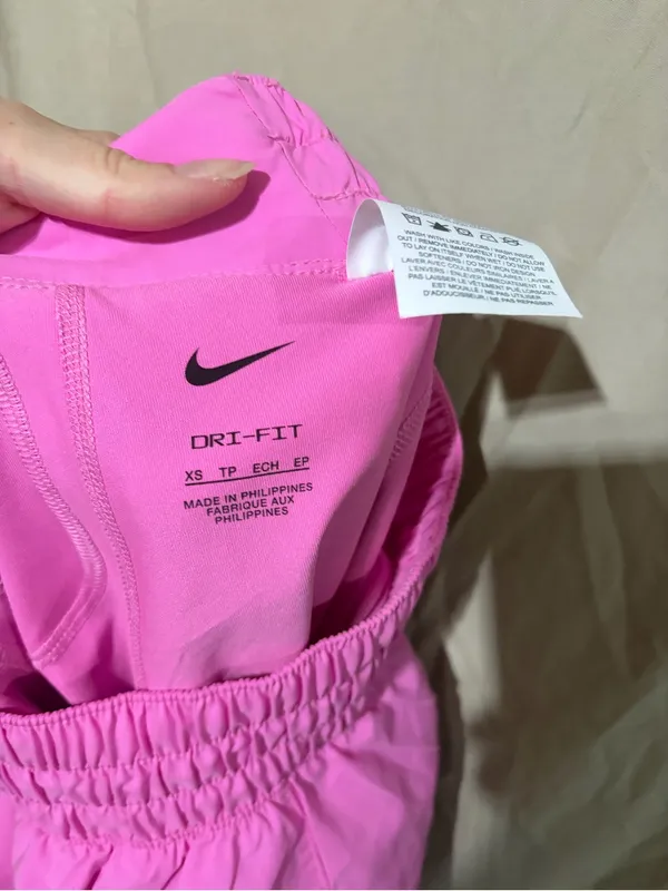 Nike shorts - Image 3