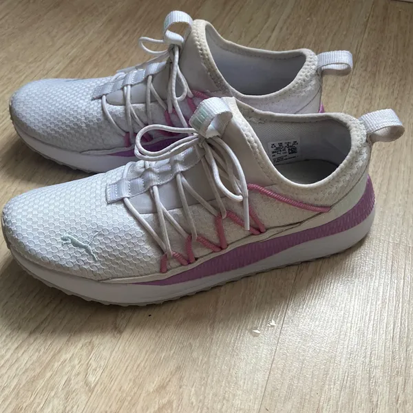 Puma Pacer Future Street Women's Sneakers Size 9 - Image 2
