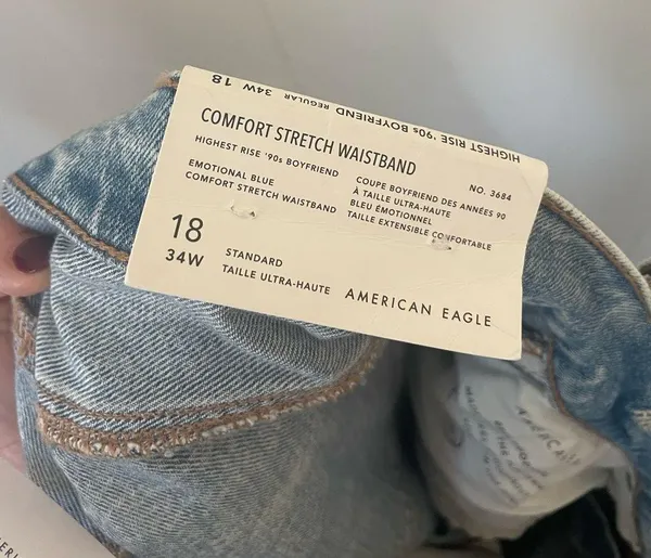 NWT American Eagle Highest Rise 90's Boyfriend Distressed Blue Jeans Plus Sz 18R - Image 4