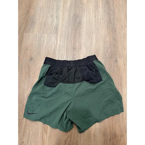 Nike Womens Forest Green Perforated Running Shorts Reflective‎ Size S 3in Inseam - Image 4