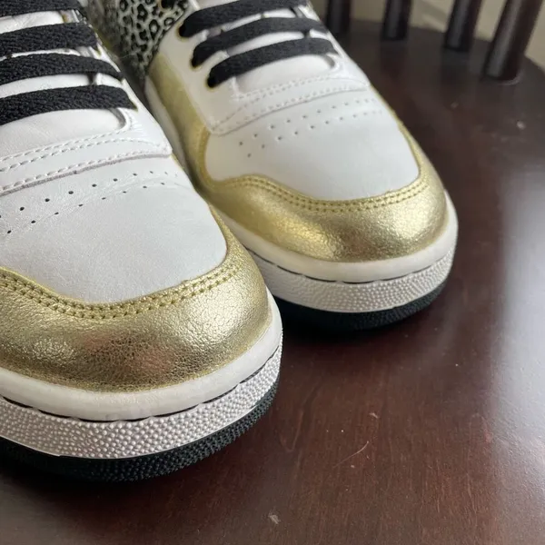 Reebok Gold Foil Leopard Print Sneakers Athletic Shoes 9.5 - Image 4