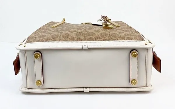 Coach Crossbody Dreamer Bag - Image 4