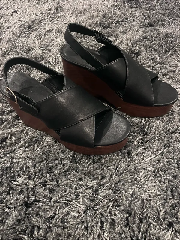 🌺Universal Threads NAOMI WOOD WEDGE BLACK SANDALS SIZE 9.5🌺 - Image 2