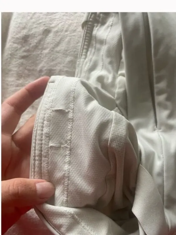 LULULEMON FAST AND FREE HR SHORTS 2" * AIRFLOW in EMBOSS MINI BONE/BONE - Image 4