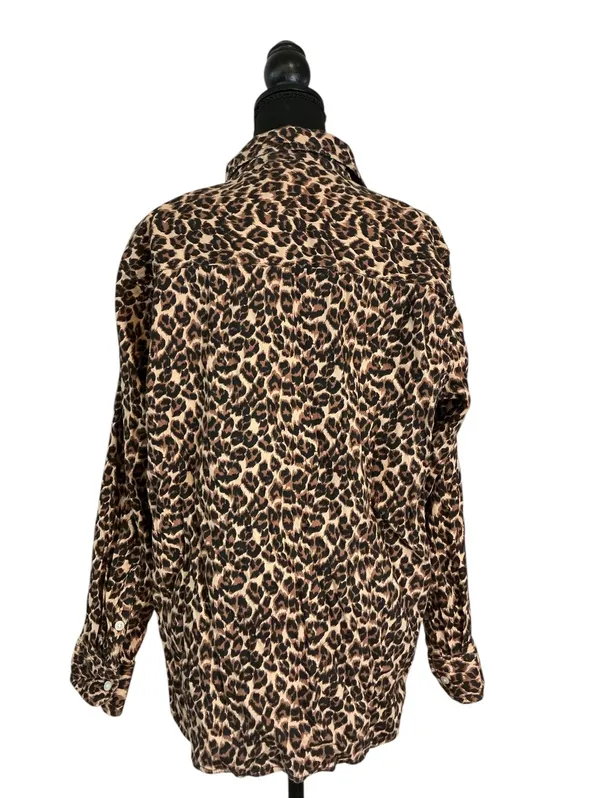 Aerie Leopard Print Button-Up Shirt Size Small - Image 2
