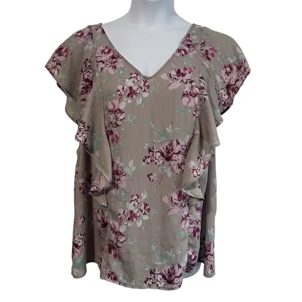 Torrid Women 2X Pink Floral‎ Flutter Sleeve Georgette Gray Shirt Boho Feminine - Image 3