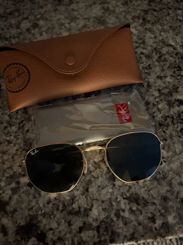 Ray-Ban Sunglasses - Image 2