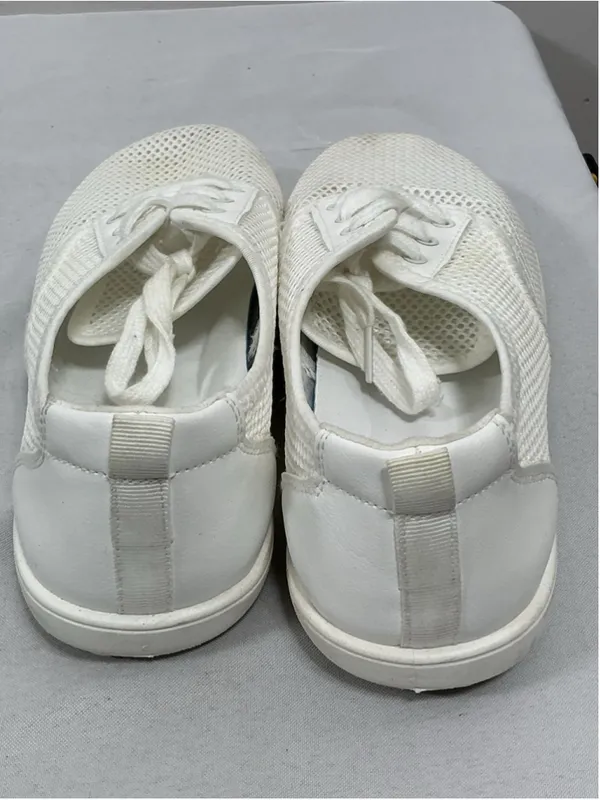 Womans Excellent Condition White Mesh Lace Up Sneakers Size 10 - Image 4