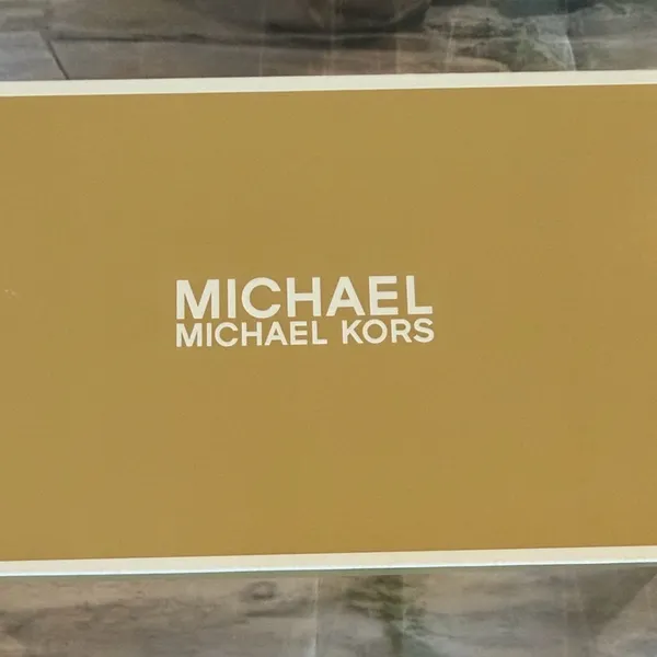 NWT Michael Kors Mandy Flex Kitten Pumps - Image 14