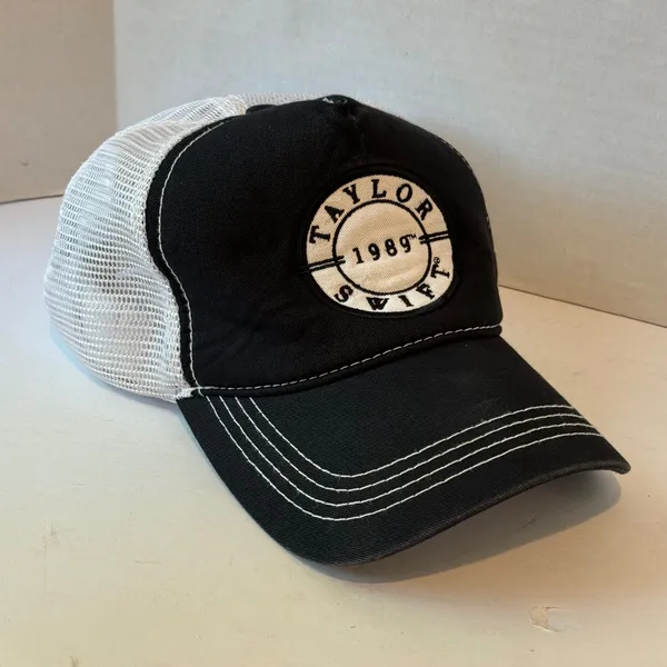 Taylor Swift 1989‎ Tour Trucker Hat OS Black White Excellent Mesh Snapback Cap - Image 3