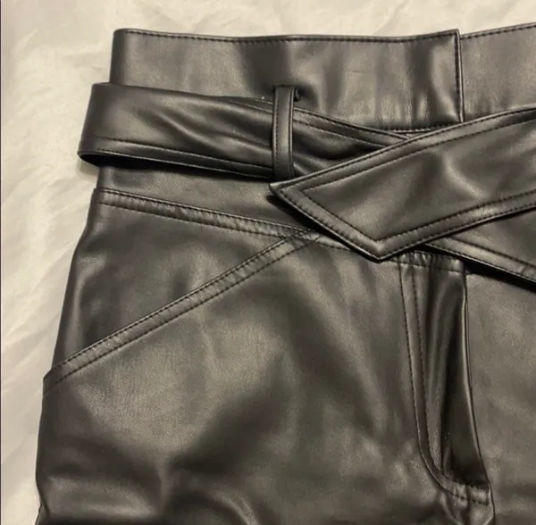 Hennes & Mauritz Leather Skirt - Image 6