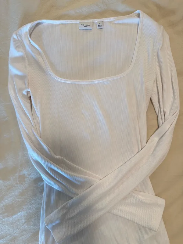 Aritzia ribbed square neck long sleeve top - Image 2