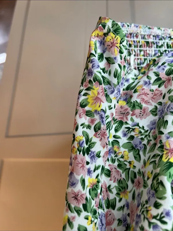 Lulu's Even Sweeter Floral Cropped Blouse with Puff Sleeves - Size Medium - Image 11