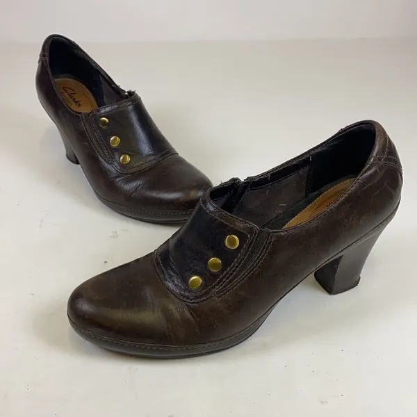 Clarks Artisan Brown Leather High Heel Clogs Size 8.5 A3‎ - Image 2