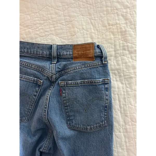 Levi's Levi Strauss Premium Ribcage Straight Jeans Distressed Light Wash Women W25‎ L27 - Image 7