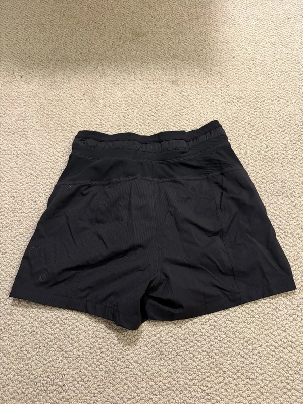 Lululemon Dance Studio Shorts 3.5" - Image 3