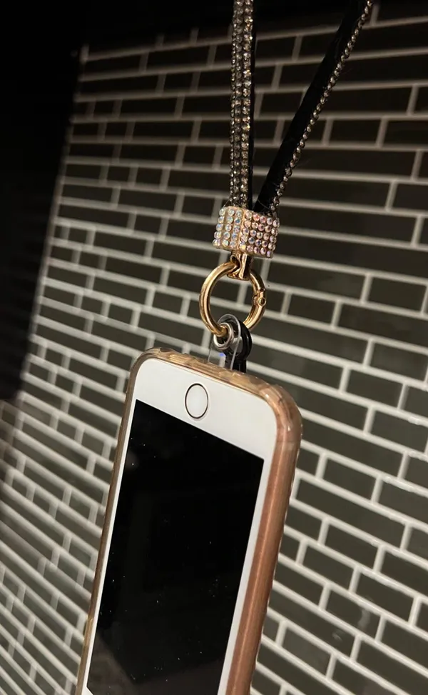 Rhinestone Keychain Gold - Image 3
