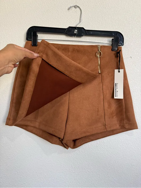 Haute Monde Size S Brown Faux Suede Wrap Mini Skort Gold Ring Zip Western Boho - Image 3