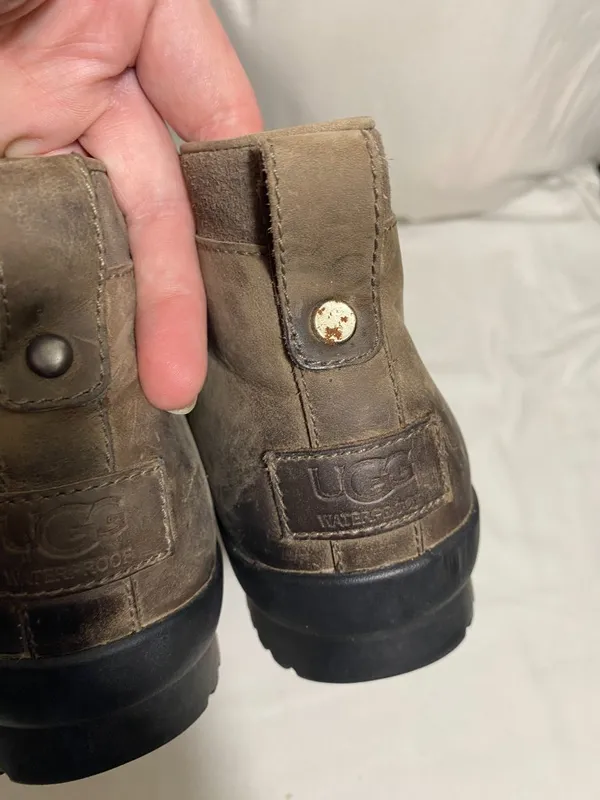 UGG Waterproof Leather Ankle Boots Women's US 8 / EU 39 Brown Side Zip Shearling - Image 4