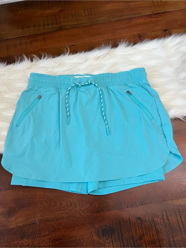 Athleta Trekkie Skort Sea Blue Size 8 Zip Pockets Built-In Shorts - Image 2