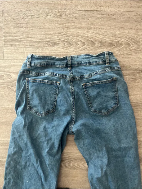 Daze Flare Jeans Womens Medium Blue Wash Low Rise Stretch Denim Y2K Raw Hem - Image 9