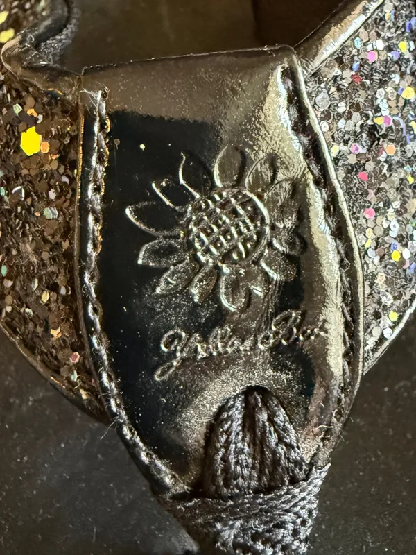 Yellow Box Ferdy Black Glitter Flip Flops Women’s Sz 7.5 NWOT Sparkle Sandals - Image 5