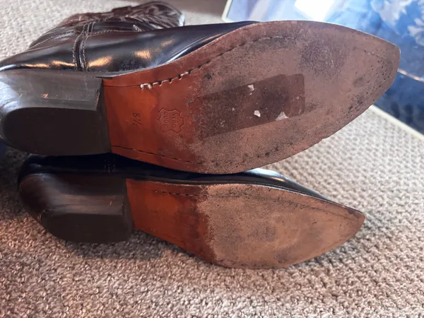 Brown cowboy boots Size 8.5 - Image 5