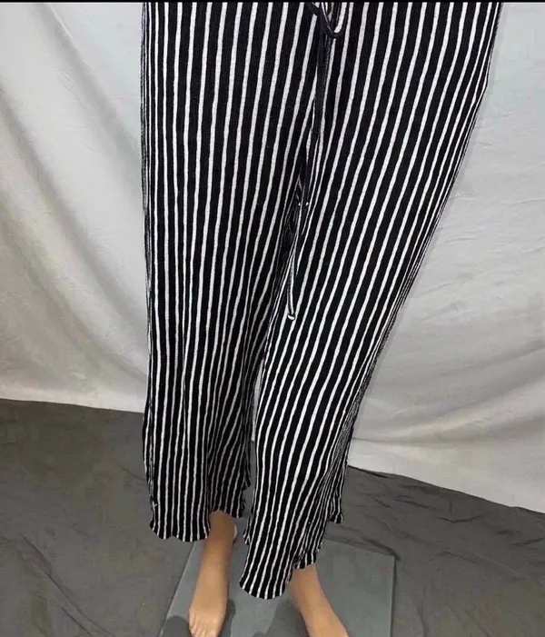 Jumpsuit Size M - Image 3