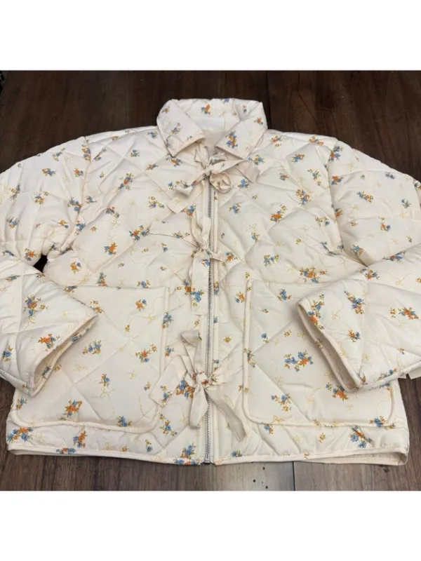 No Boundaries Quilted Bow Jacket Size Small - Image 3
