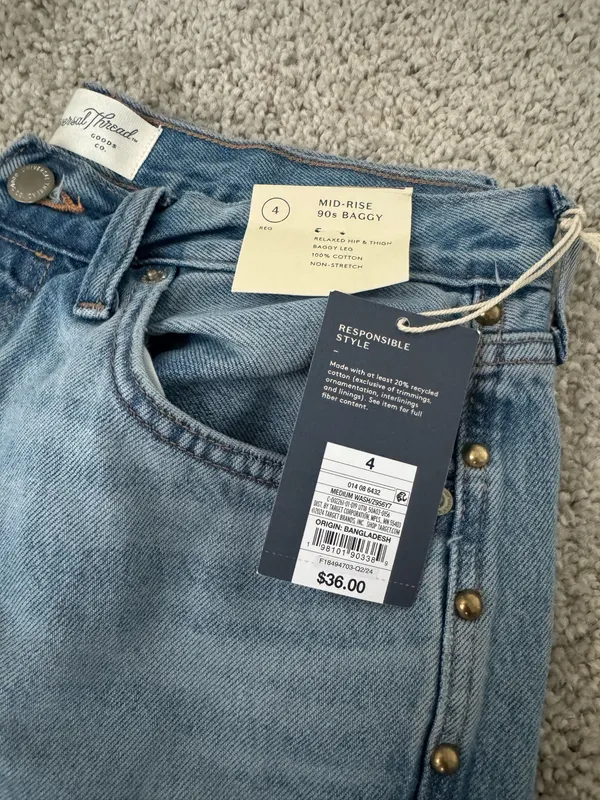 Universal Threads Studded Jeans - Image 4