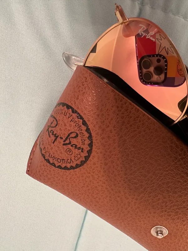 Ray-Ban Round Metal Pink Flash Lens Gold Frame Sunglasses - Image 4