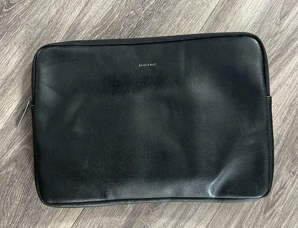 Matt and Nat Black Laptop Sleeve 15 Inch Vegan Padded Tablet - Image 2