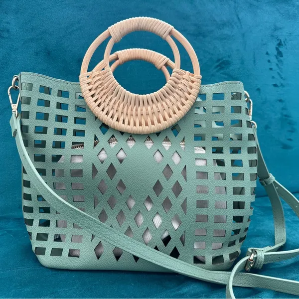 Sage green lattice purse with woven bamboo handle - Image 2