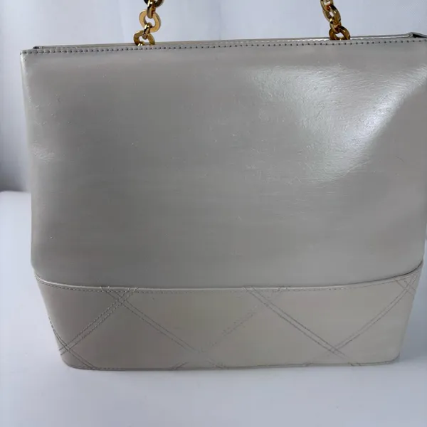Authentic Salvatore Ferragamo Vintage Cream Leather Tote Bag Gold Chain Strap - Image 5