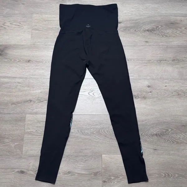 Beyond‎ the Bump Beyond Yoga Maternity Leggings Black Striped SP3431M Size Large - Image 3